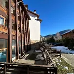 شقة Ski-in Flat Next To Road At Mountain View *