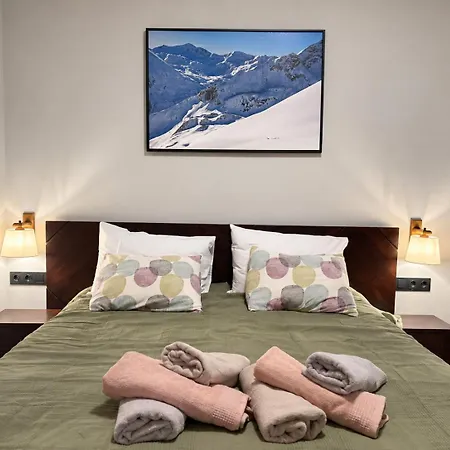Ski-in Flat Next To Road At Mountain View Банско
