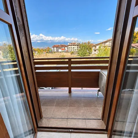 Ski-in Flat Next To Road At Mountain View Апартаменты Банско