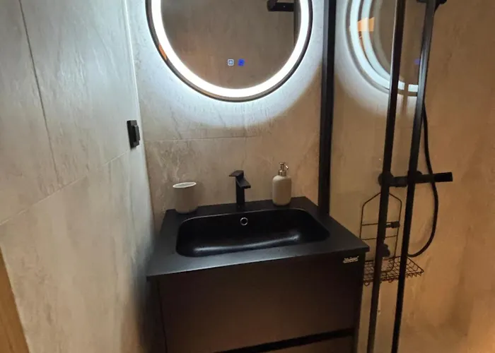 Ski-in Flat Next To Road At Mountain View Daire Bansko