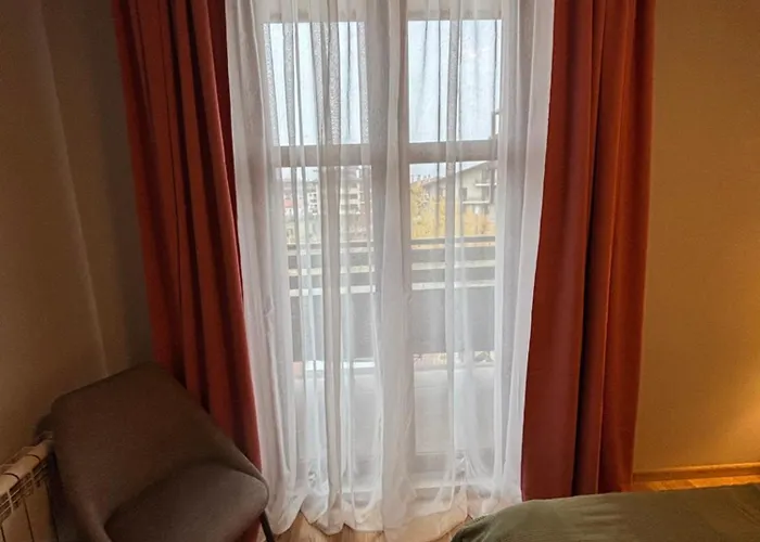 Ski-in Flat Next To Road At Mountain View Bansko